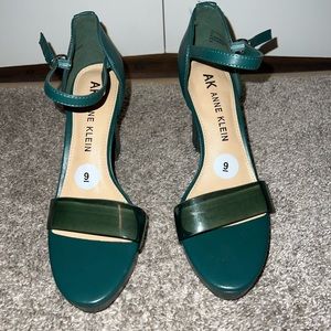 Jade green Anne Klein Heels